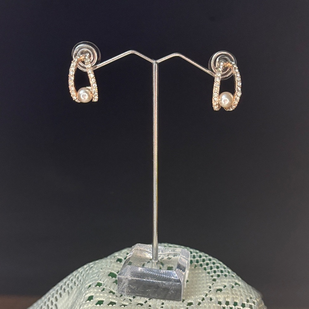 NWT Gold and Silver Tone Pearl Hoop Earrings